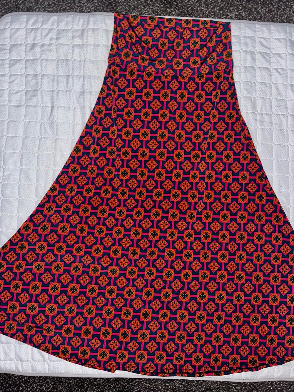 LulaRoe Women's Geometric A-Line Skirt size M NWOT